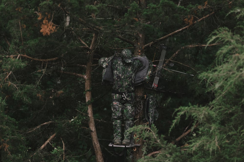Chris Bee in the Fanatic Collection in Optifade Cover | SITKA Gear
